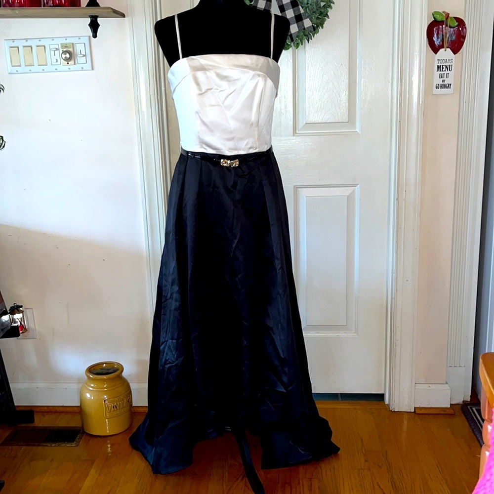 Formal dress for prom, wedding, party.